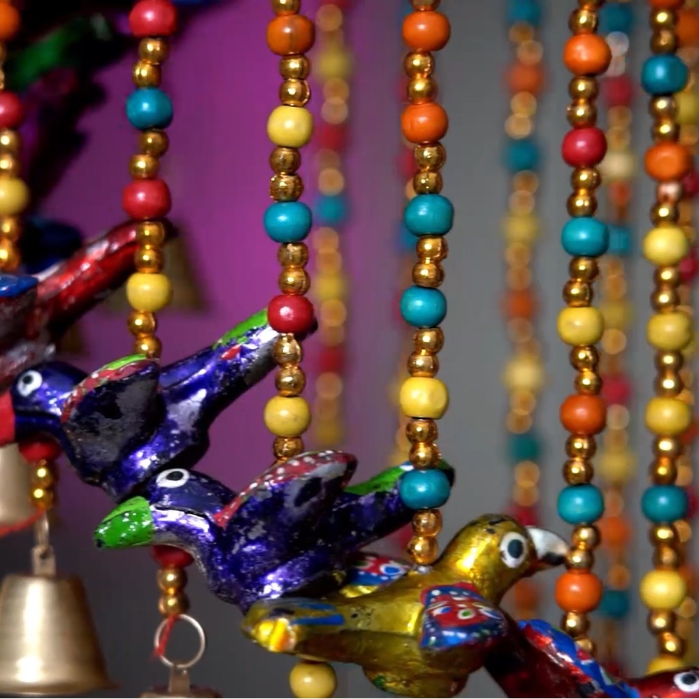 WIND CHIME HANDCRAFTED BIRD PATTERN BELLS AND BEADS HANGABLE HOME DECORATION - Picture 3 of 6